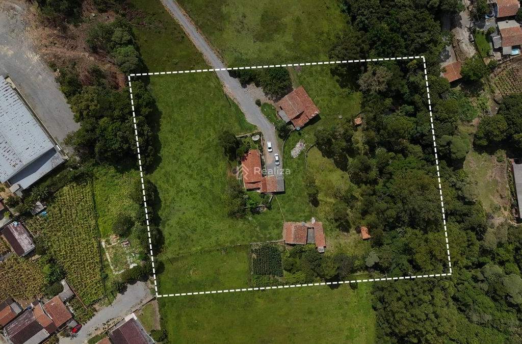 Terreno à venda em Imbuia! Excelente oportunidade para quem busca espaço e localização central. - 2