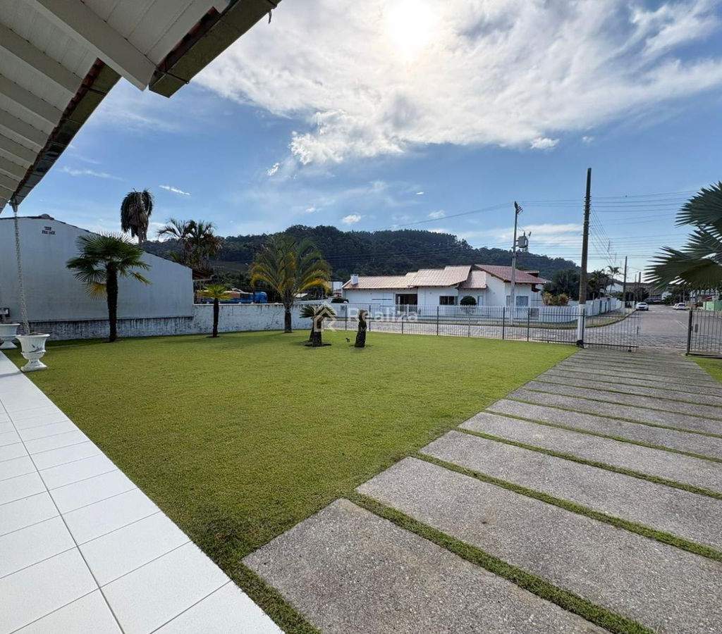 Casa à venda no bairro Santo Antônio – Ituporanga/SC ✨ Conforto, espaço e uma ótima localização para você e sua família! - 2