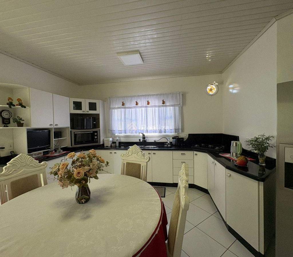 Casa à venda no bairro Santo Antônio – Ituporanga/SC ✨ Conforto, espaço e uma ótima localização para você e sua família! - 10