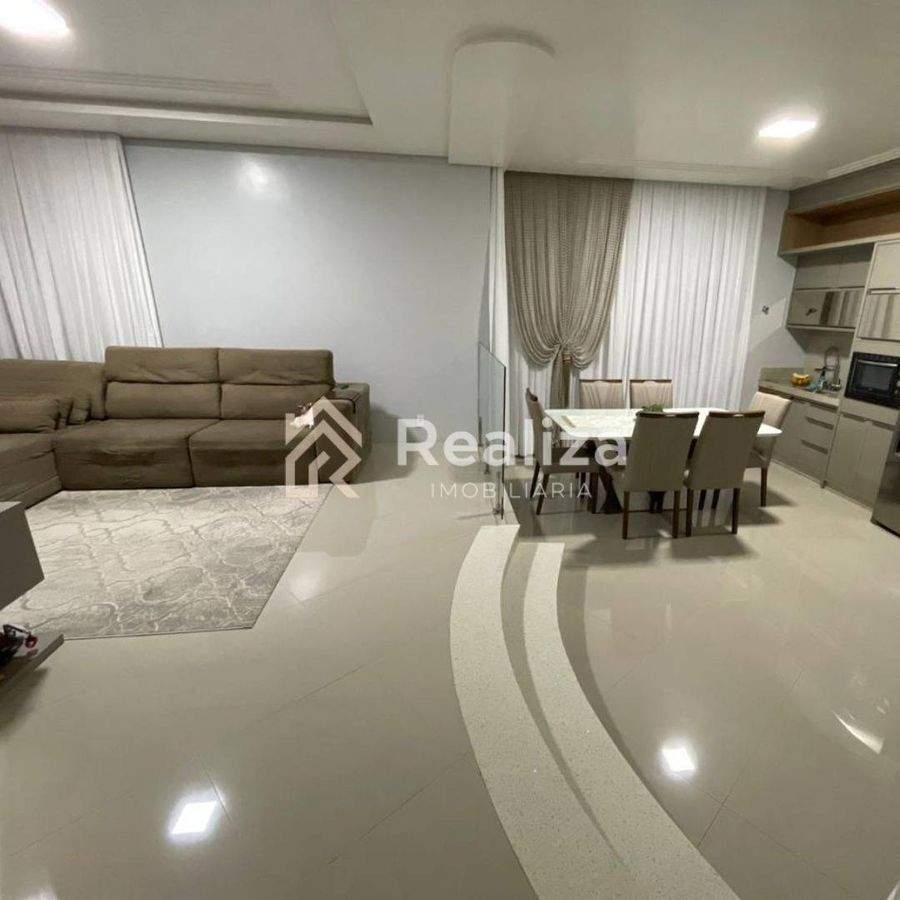 CASA À VENDA NO BAIRRO GABIROBA, ITUPORANGA-SC - 435 m² - 4