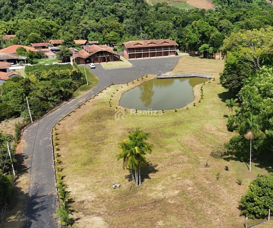 Sítio com projeto de pousada à venda