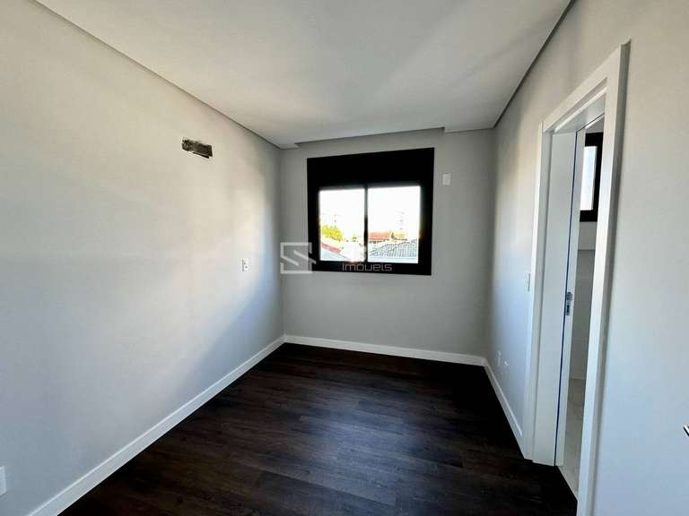 Apartamento à 50 Metros do Mar em Balneário Piçarras - 11