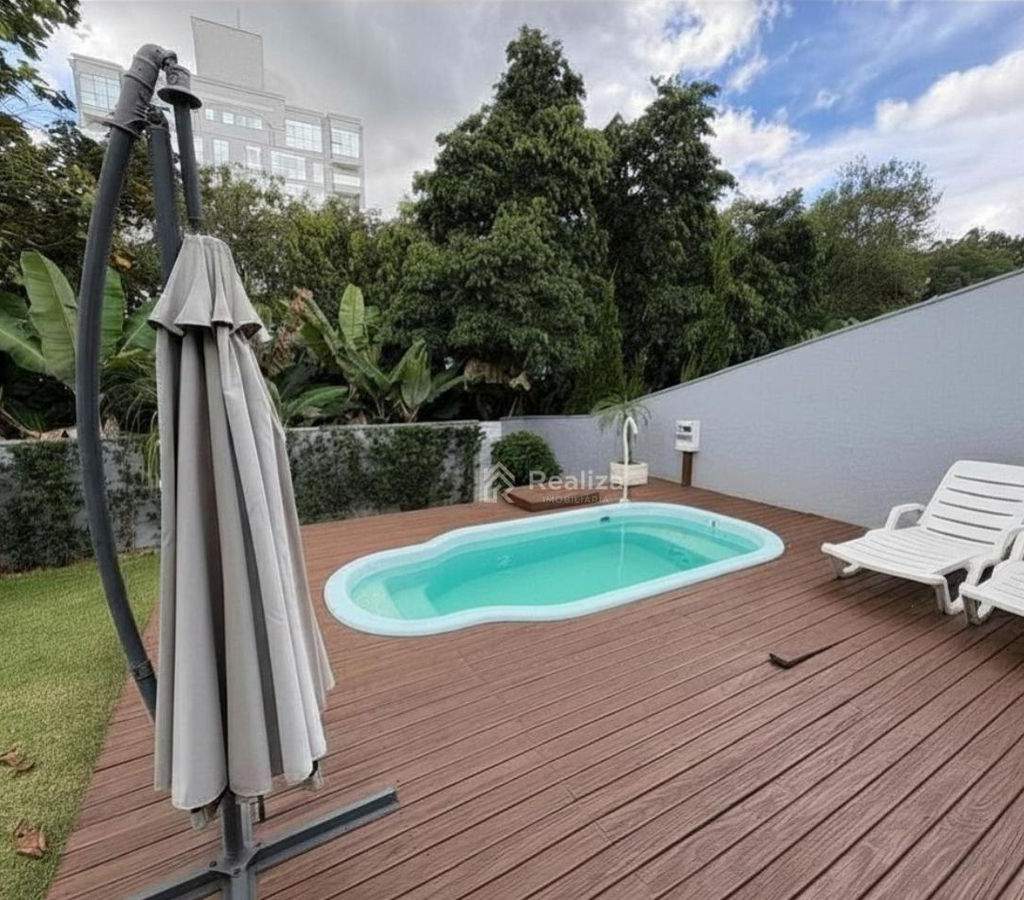 Casa à venda no coração de Ituporanga! 📍 Localização privilegiada: Rua Balduino Sens – Centro - 4