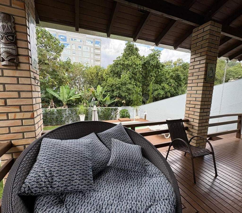 Casa à venda no coração de Ituporanga! 📍 Localização privilegiada: Rua Balduino Sens – Centro - 6