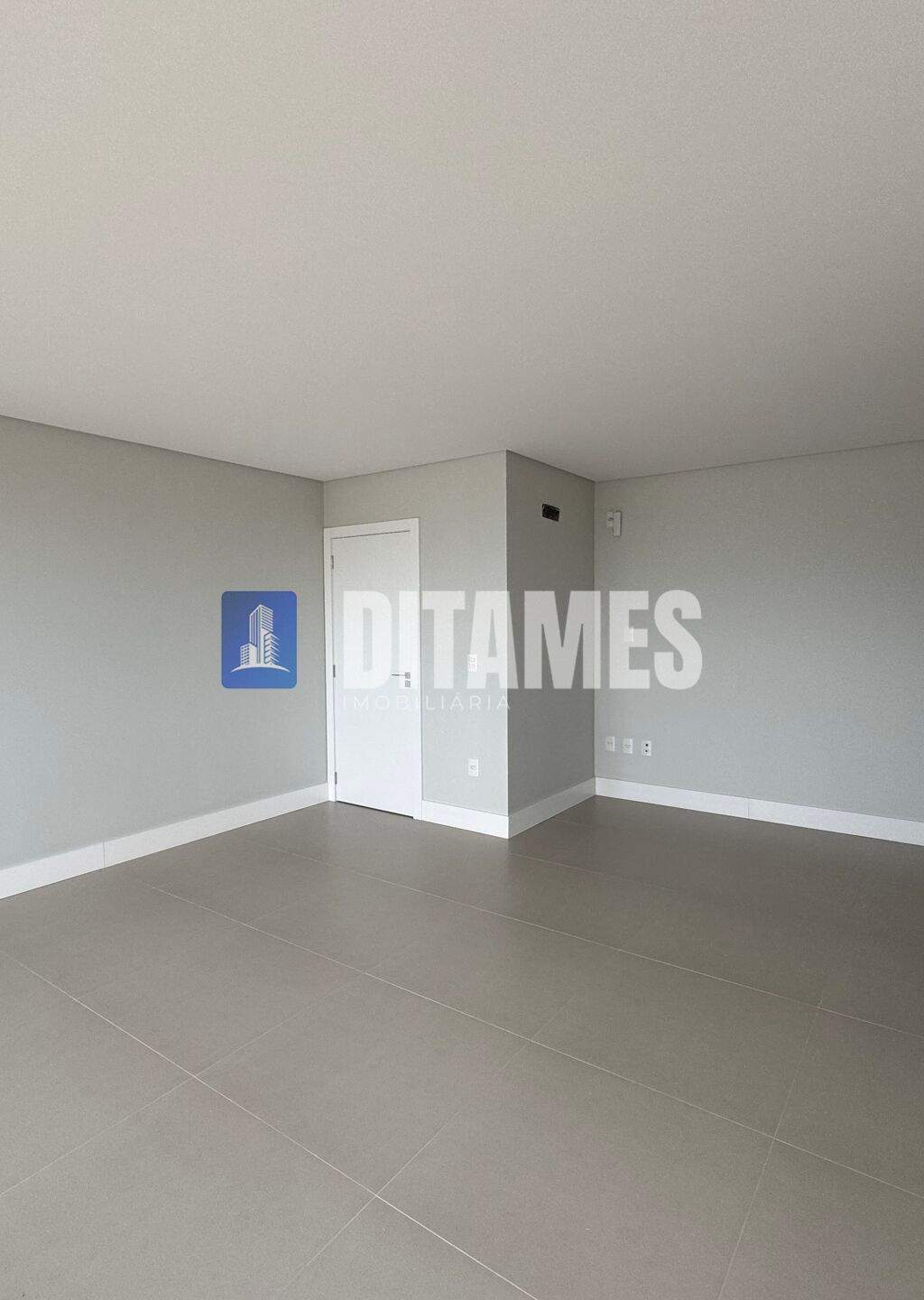 Sala comercial à venda no bairro Eugênio Schneider em Rio do Sul/SC - 3