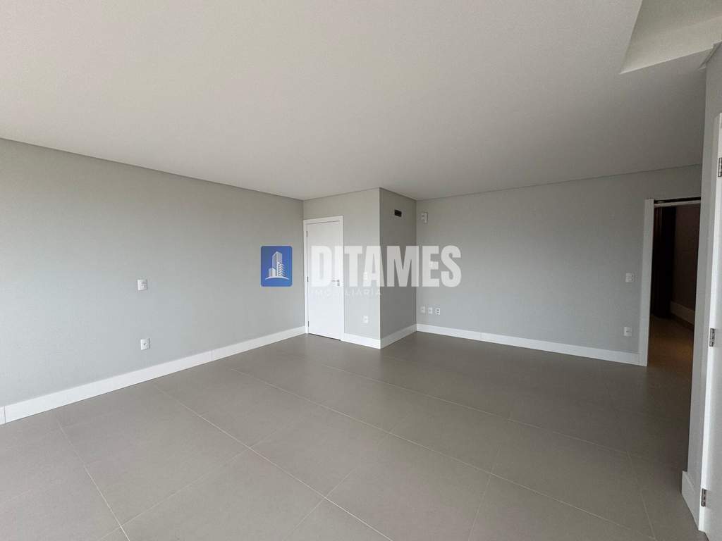 Sala comercial à venda no bairro Eugênio Schneider em Rio do Sul/SC - 3
