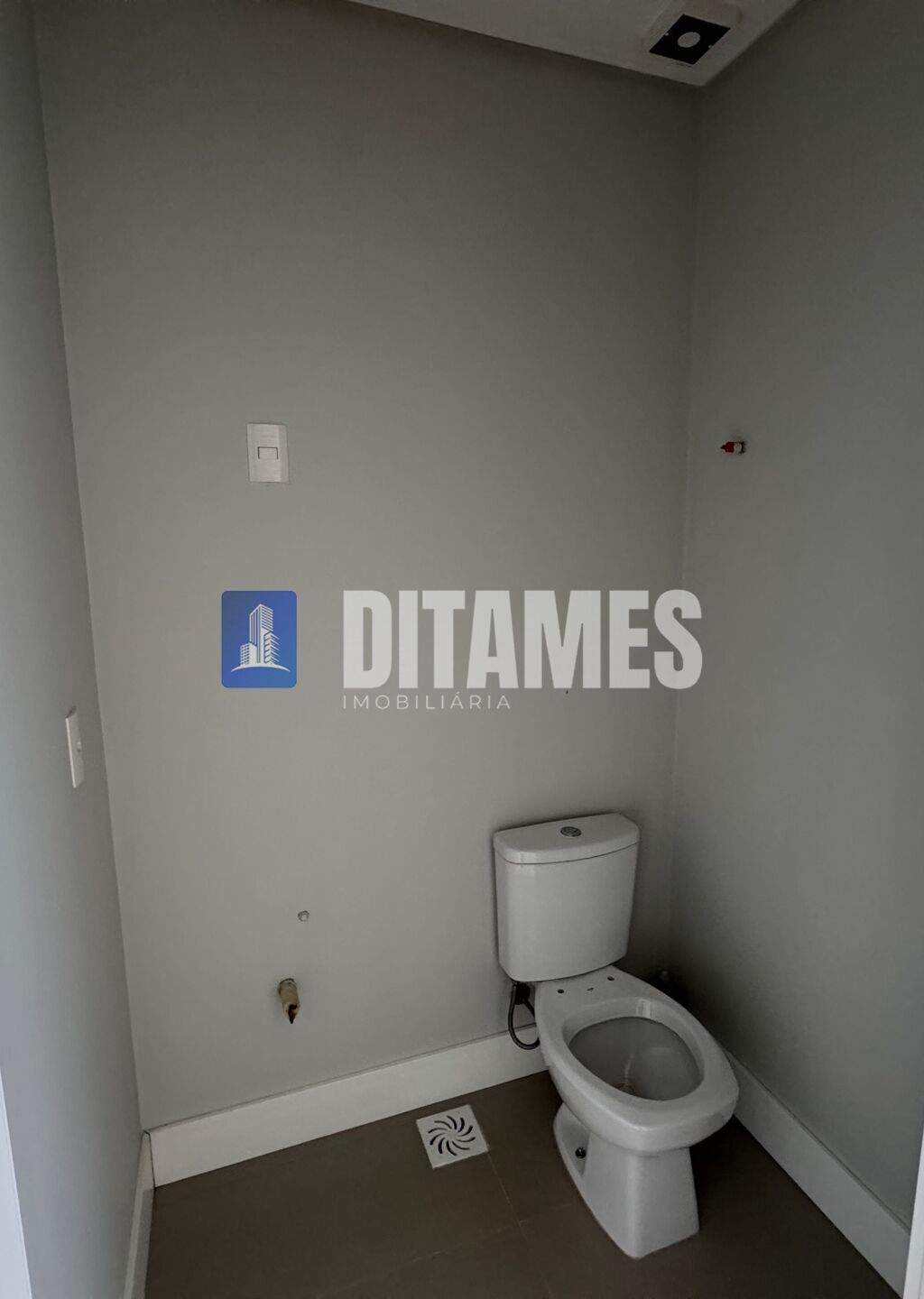 Sala comercial à venda no bairro Eugênio Schneider em Rio do Sul/SC - 6
