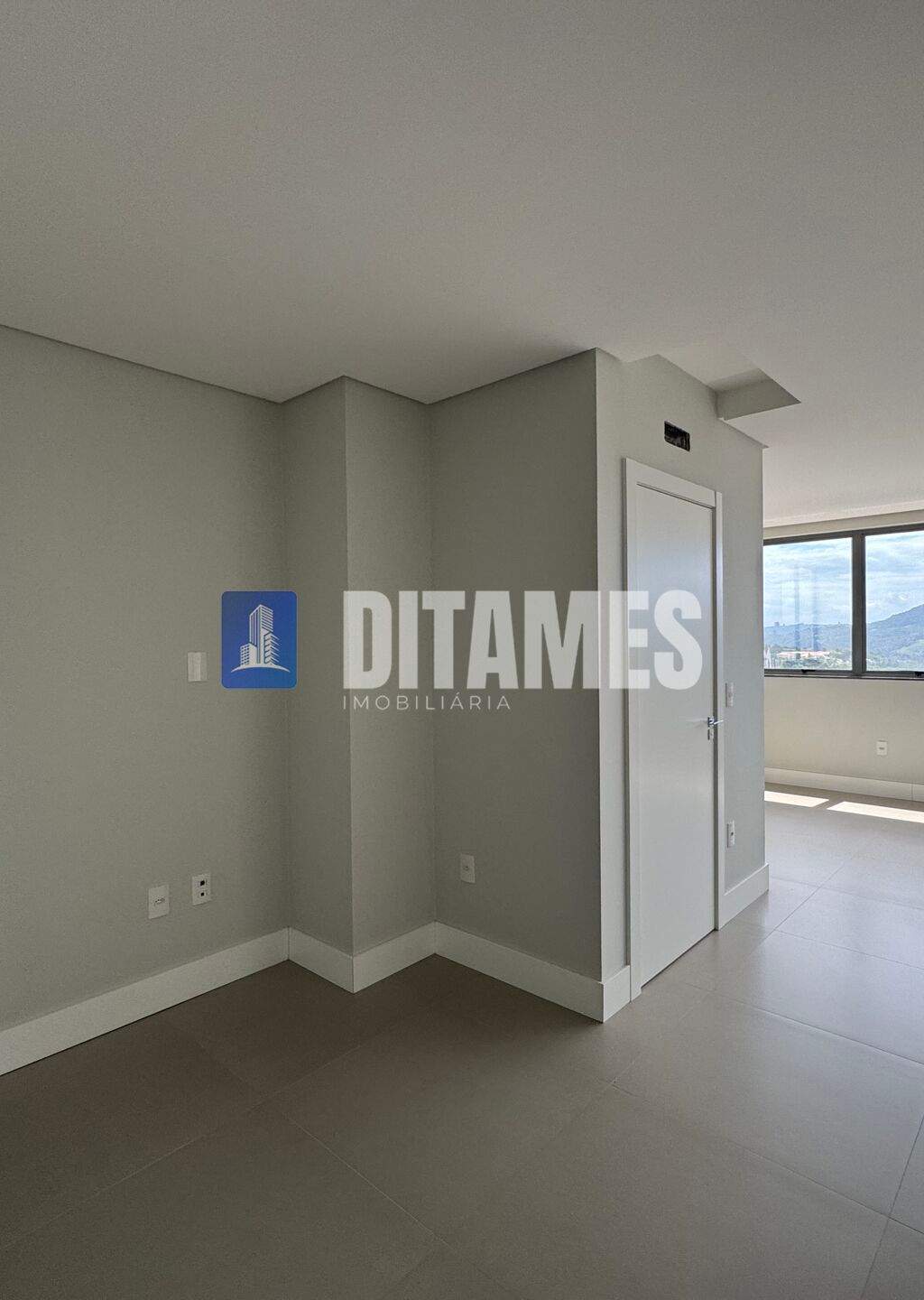 Sala comercial à venda no bairro Eugênio Schneider em Rio do Sul/SC - 7