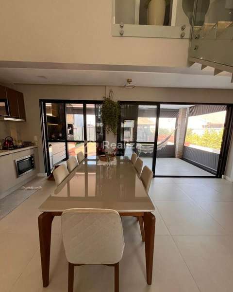 Oportunidade Única | Casa de Alto Padrão na Praia da Pinheira – Palhoça/SC - 3