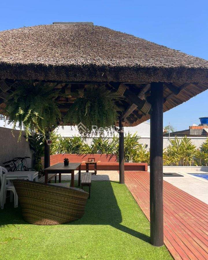 Oportunidade Única | Casa de Alto Padrão na Praia da Pinheira – Palhoça/SC - 10