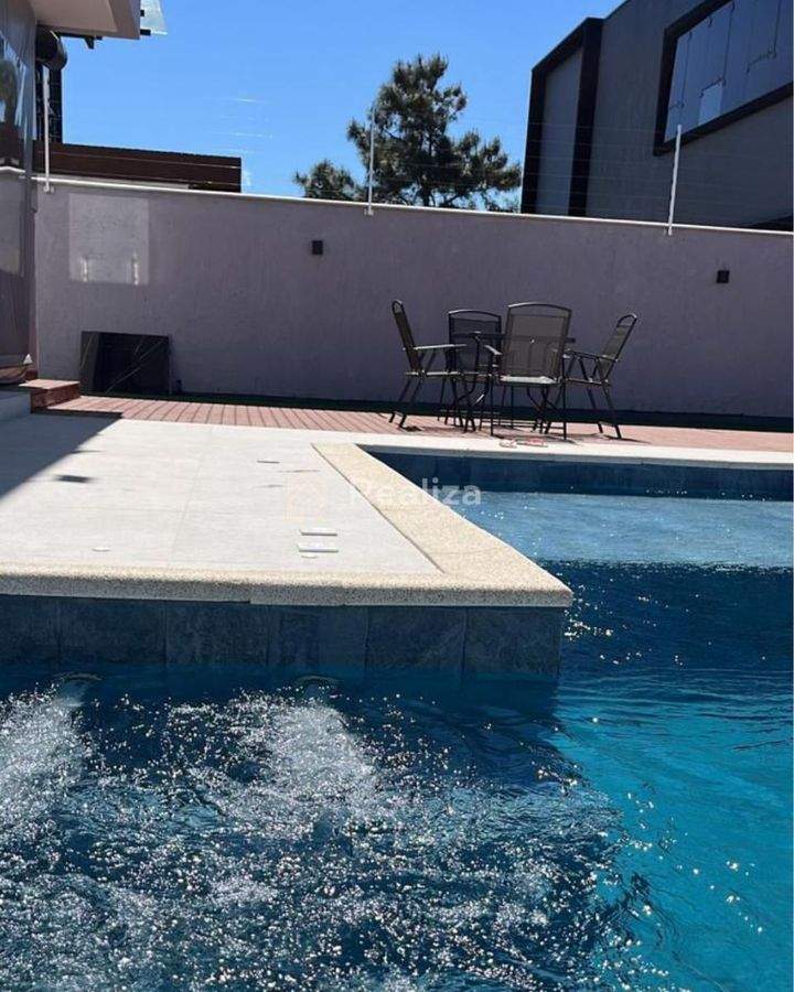 Oportunidade Única | Casa de Alto Padrão na Praia da Pinheira – Palhoça/SC - 11