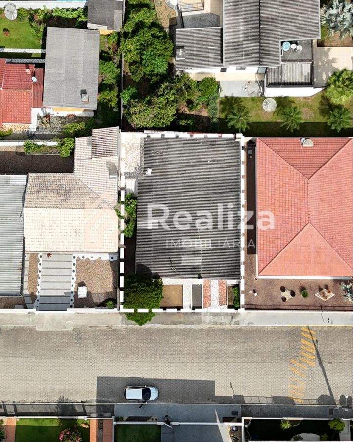 CASA À VENDA NO CENTRO DE PETROLÂNDIA-SC - 3