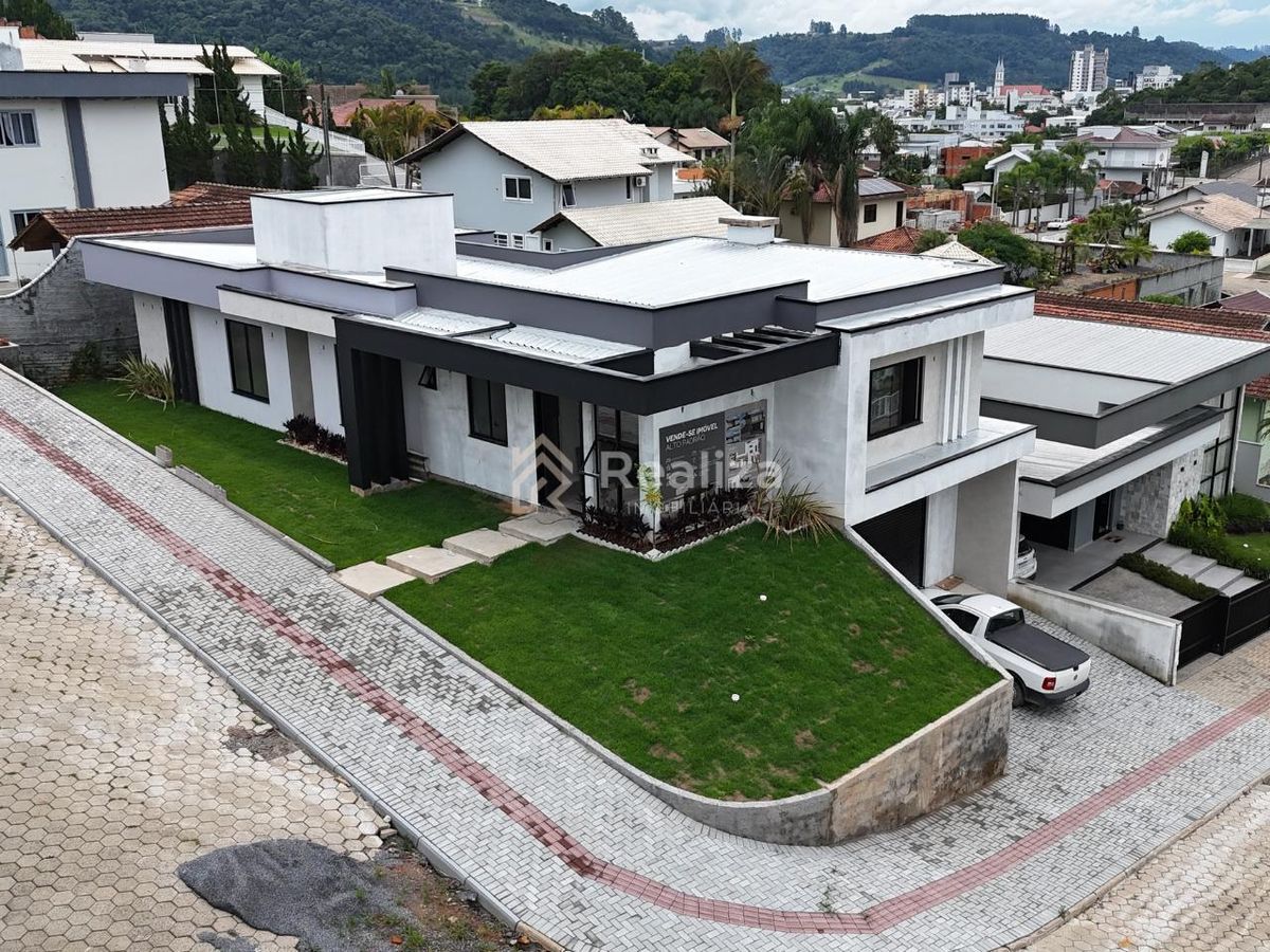 CASA À VENDA NO LOTEAMENTO PARQUE RESIDENCIAL SANTO ESTEVÃO