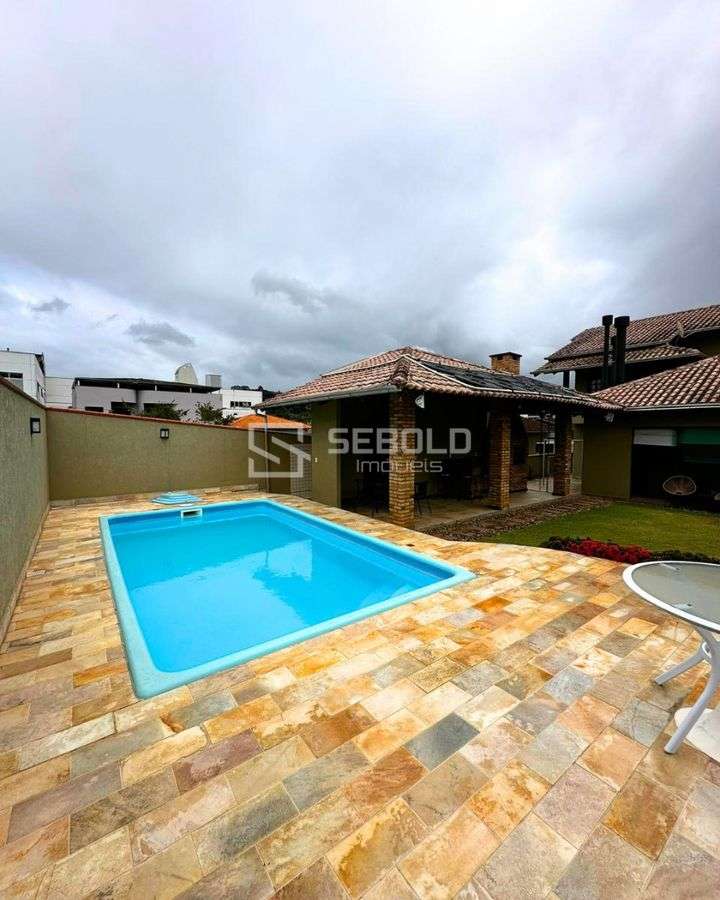 Casa de Alto Padrão no Bairro Eugênio Schneider - Rio do Sul - 13