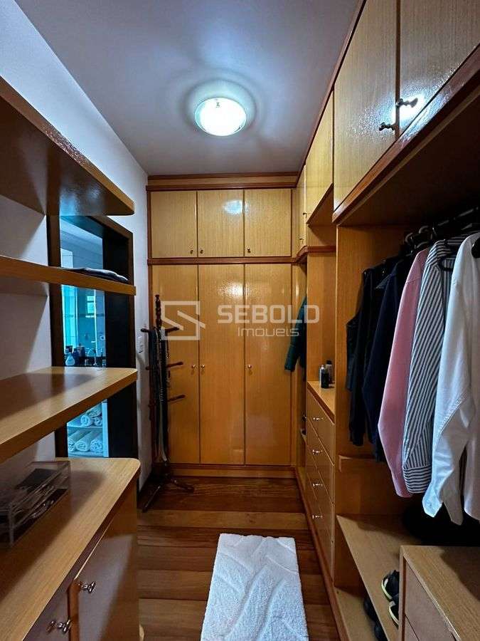 Casa de Alto Padrão no Bairro Eugênio Schneider - Rio do Sul - 16