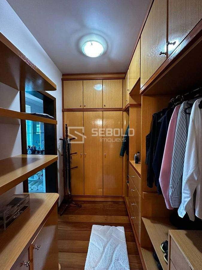 Casa de Alto Padrão no Bairro Eugênio Schneider - Rio do Sul - 16