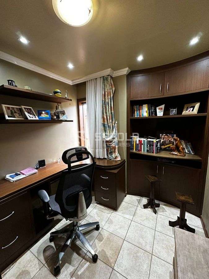 Casa de Alto Padrão no Bairro Eugênio Schneider - Rio do Sul - 8