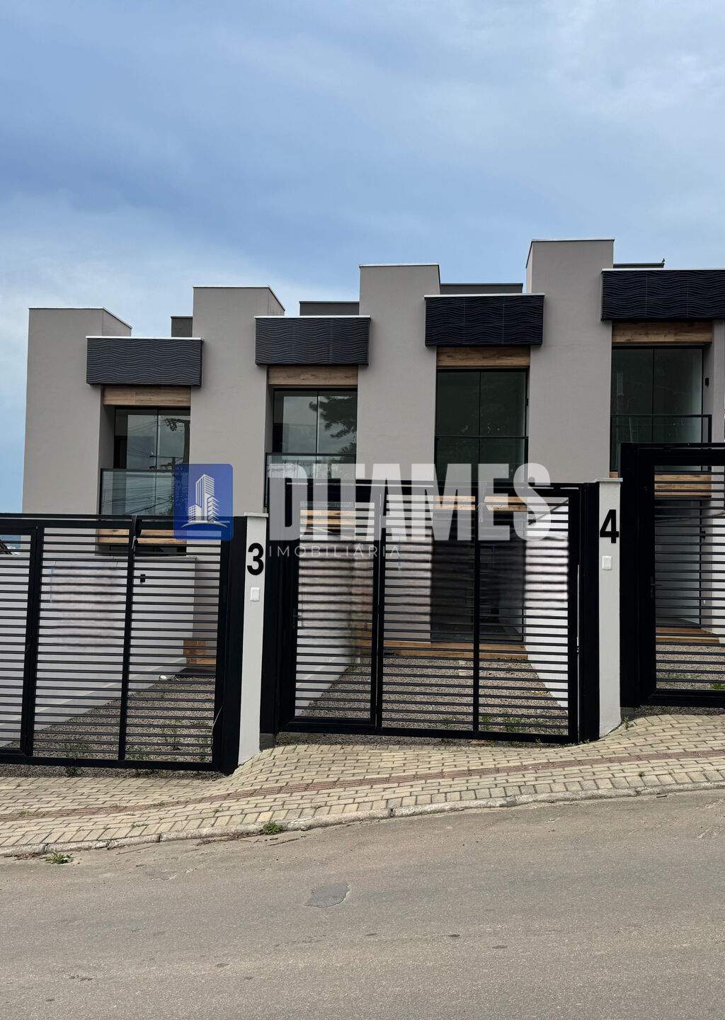 Sobrado à venda no bairro Laranjeiras em Rio do Sul/SC - 1