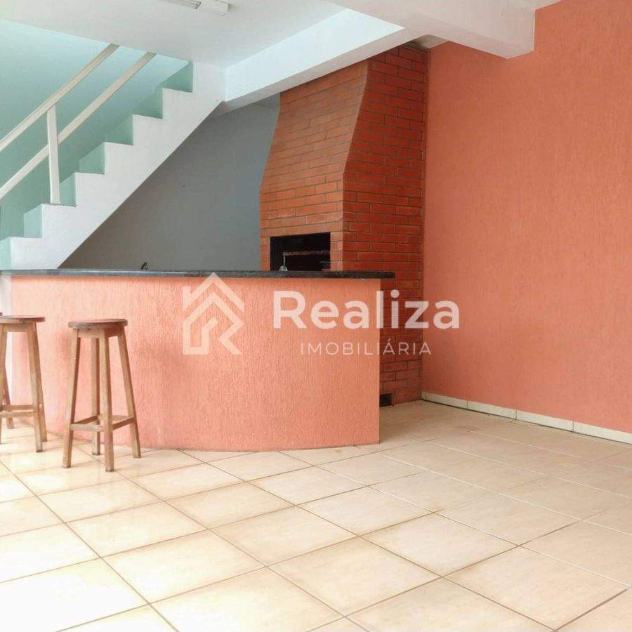 CASA ALTO PADRÃO À VENDA NO CENTRO DE ITUPORANGA - 2