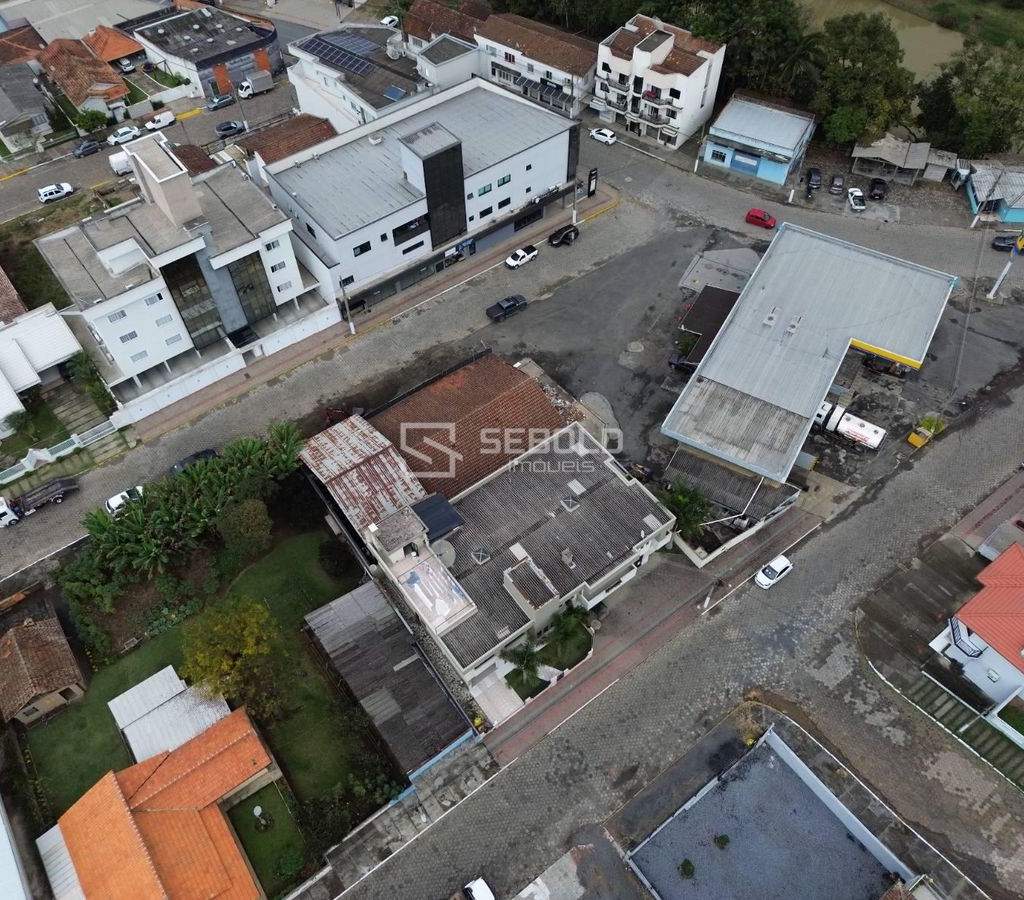 PRÉDIO NO CENTRO DE ITUPORANGA - 13