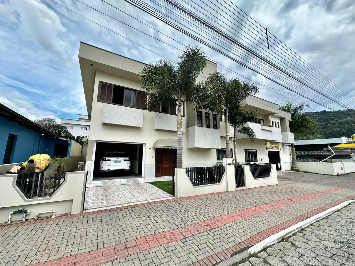 PRÉDIO NO CENTRO DE ITUPORANGA
