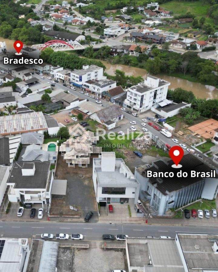 TERRENO À VENDA NO CENTRO DE ITUPORANGA-SC - 400 m² - 4