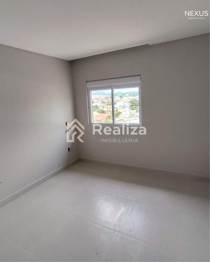 RESIDENCIAL LEONARDO KRIEGER - 2