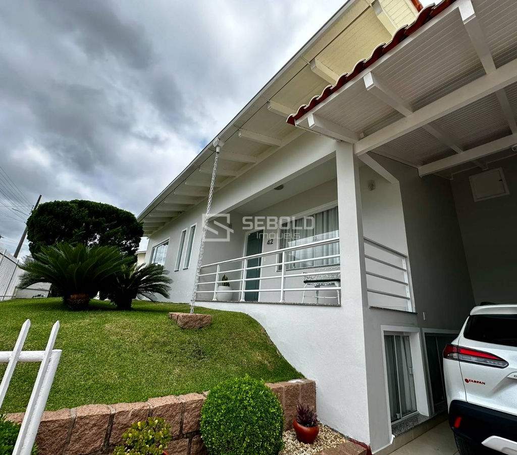 Linda Casa Mobiliada no Centro de Ituporanga - 6