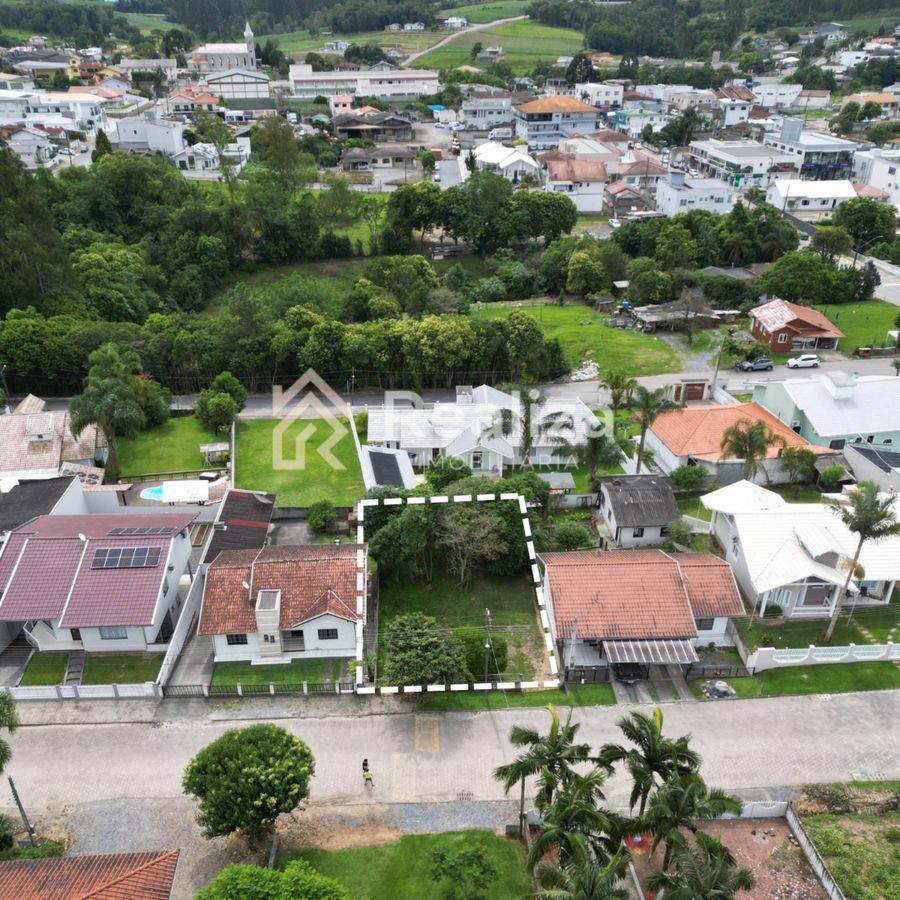 TERRENO À VENDA NO CENTRO DE IMBUIA-SC - 414 m² - 4