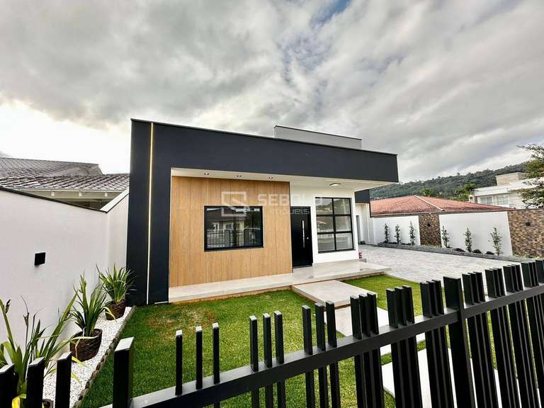 Casa de Alto Padrão no Bairro Jardim América - Ituporanga - 2