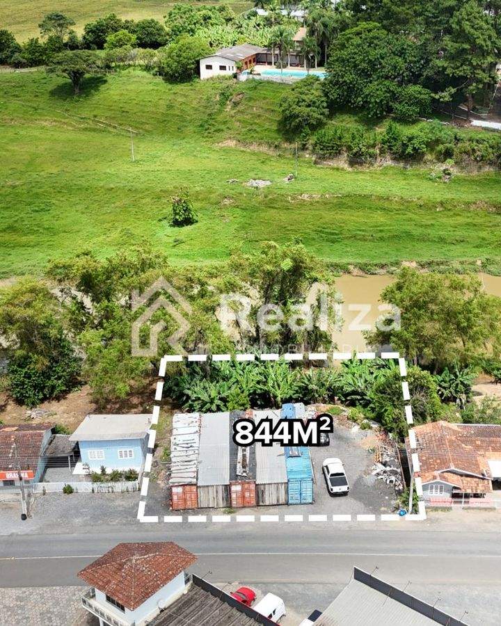 TERRENO À VENDA NO CENTRO DE ITUPORANGA - 844 m² - 3