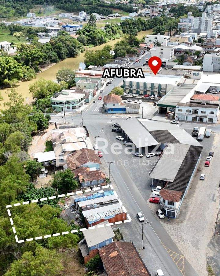 TERRENO À VENDA NO CENTRO DE ITUPORANGA - 844 m² - 5