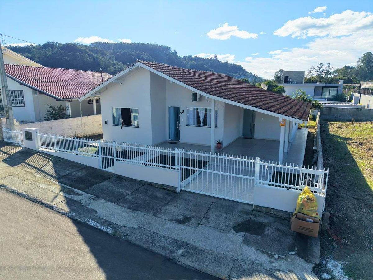 CASA - JARDIM AMÉRICA - ITUPORANGA - SC - R$ 650 mil