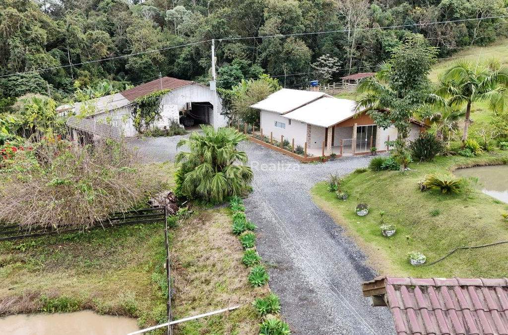 SÍTIO À VENDA 🌿 Seu refúgio no campo espera por você! 📍 Localizado em Nova Itália – Aurora - 2