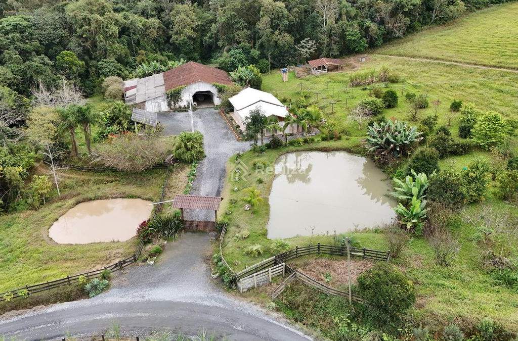 SÍTIO À VENDA 🌿 Seu refúgio no campo espera por você! 📍 Localizado em Nova Itália – Aurora - 4