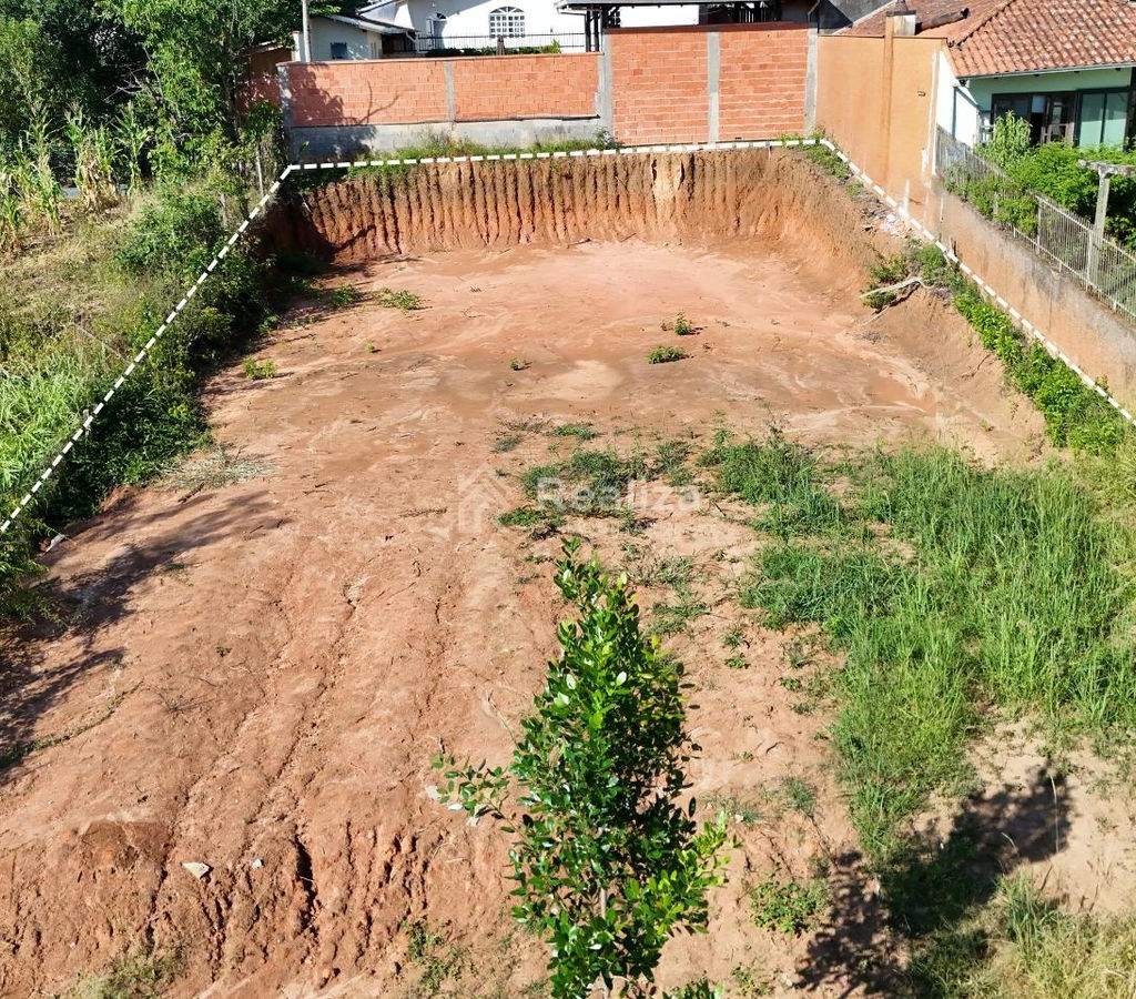 Terreno à venda!* 📍 Localizado no bairro Seminário, em Ituporanga - 4