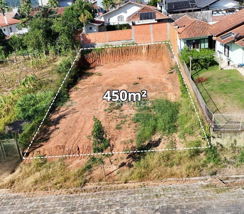 Terreno à venda!* 📍 Localizado no bairro Seminário, em Ituporanga - 5