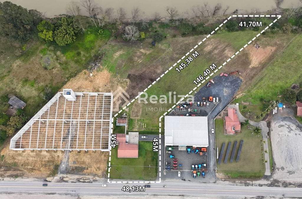 Amplo Terreno com Casa em Santa Tereza - 1