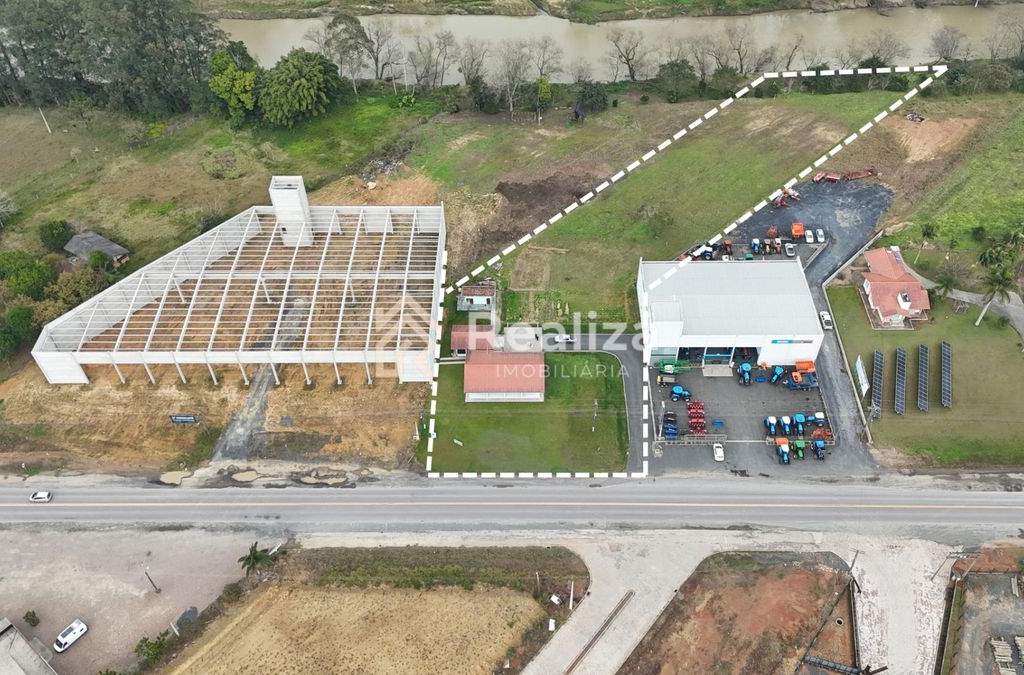 Amplo Terreno com Casa em Santa Tereza - 4