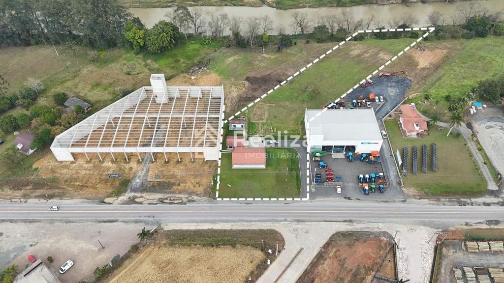 Amplo Terreno com Casa em Santa Tereza - 4