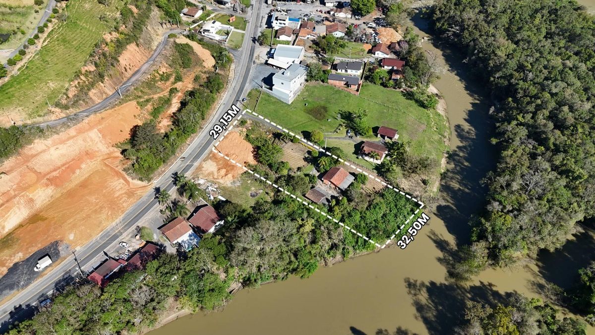 Terreno + Casa à Venda em Aurora/SC