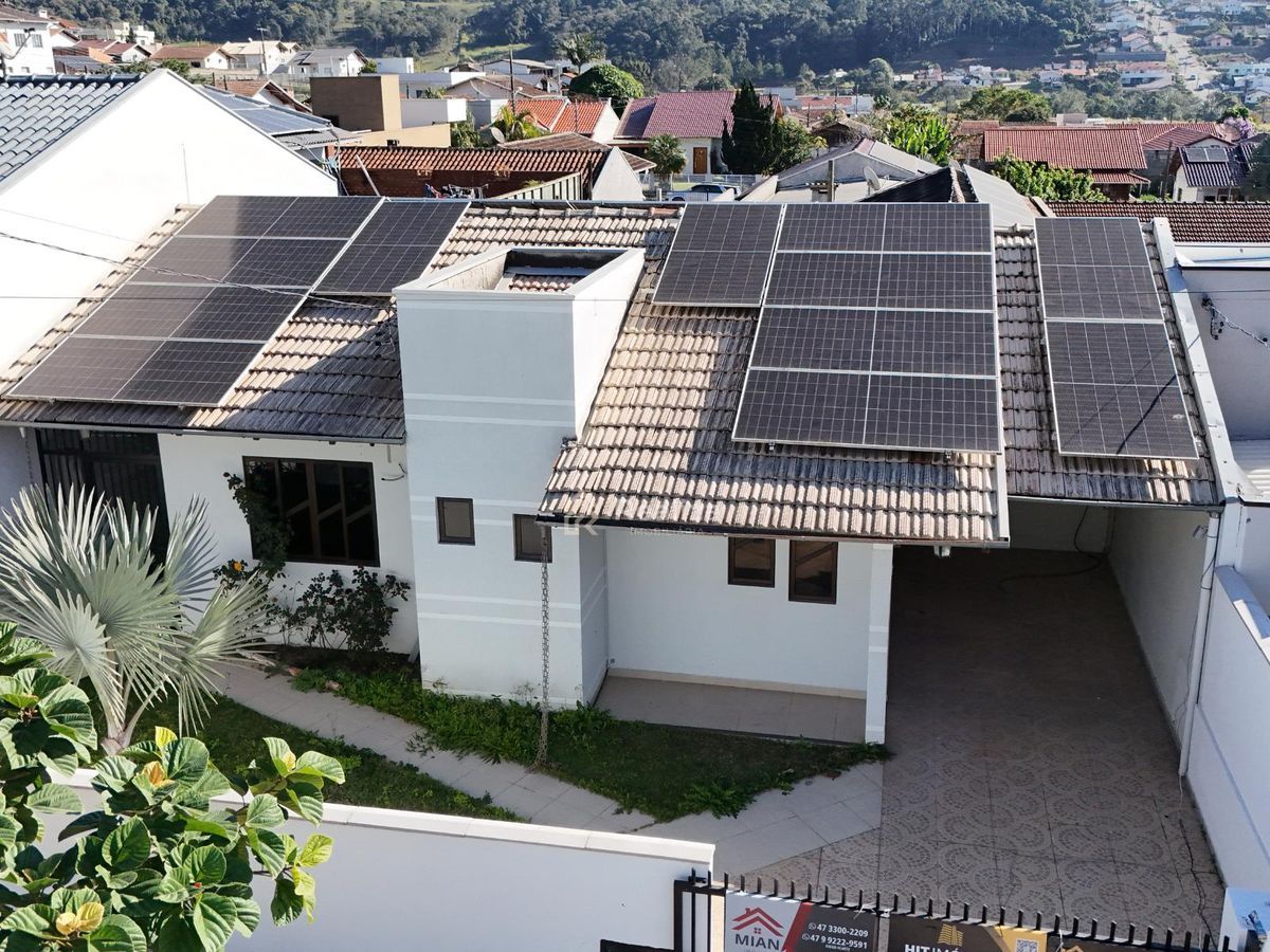 Casa à venda | Gabiroba – Ituporanga Se você busca conforto, espaço e qualidade de vida, esta é a oportunidade ideal para você e sua família!