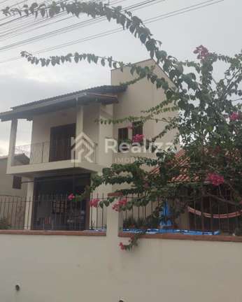 Vende-se casa em São João Batista - 1