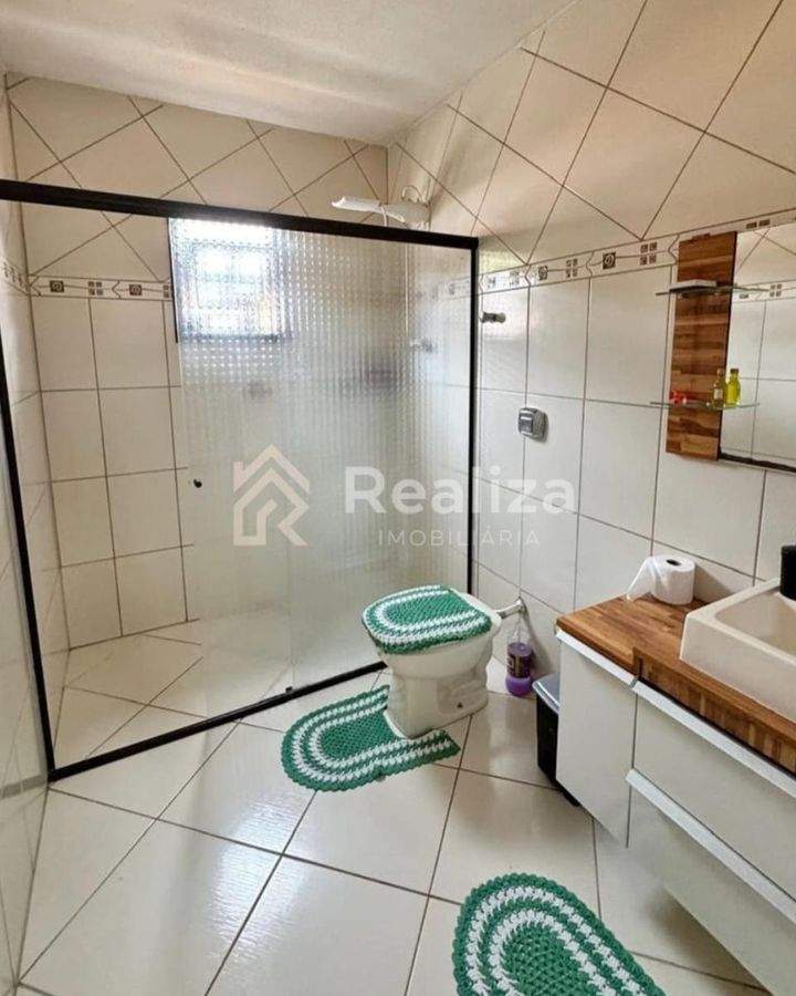 Vende-se casa em São João Batista - 10