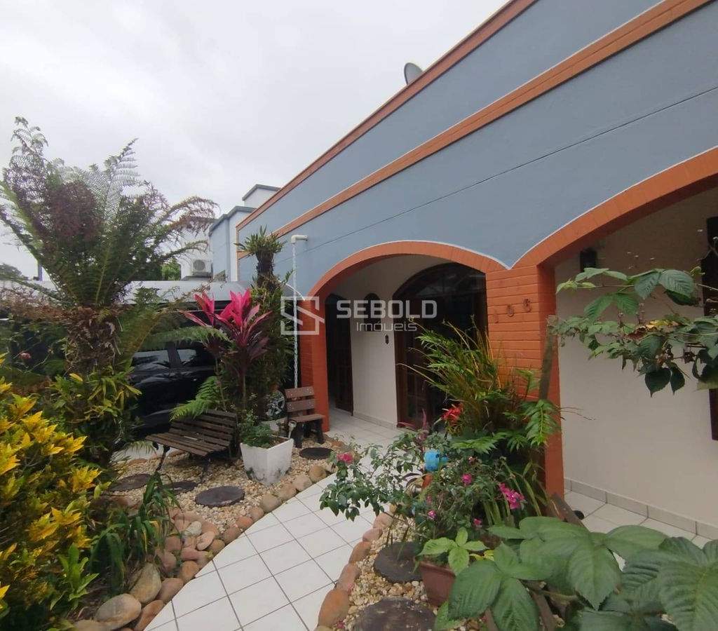 Casa Espaçosa no Bairro Sumaré - Rio do Sul - 1