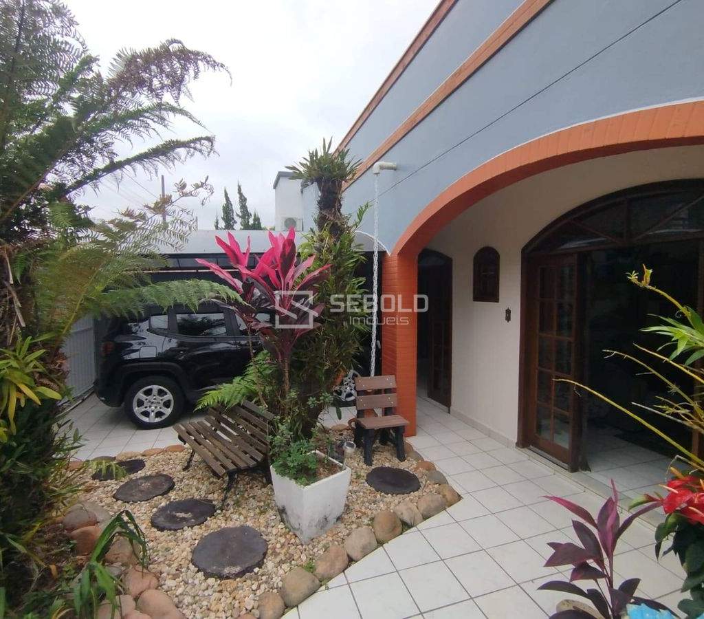 Casa Espaçosa no Bairro Sumaré - Rio do Sul - 13