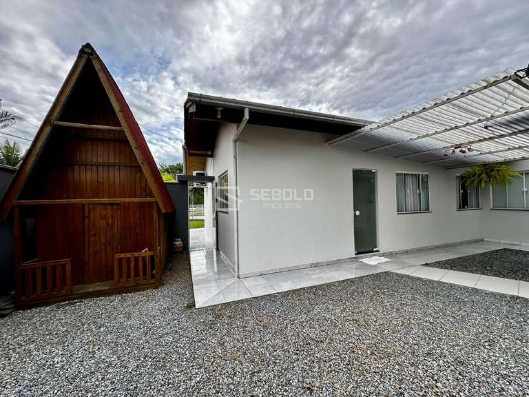Linda Casa no Bairro da Gruta - Ituporanga - 4
