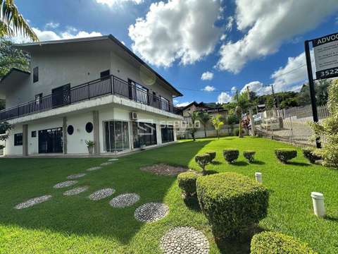 Casa de Alto Padrão no Bairro Laranjeiras - Rio do Sul - 2