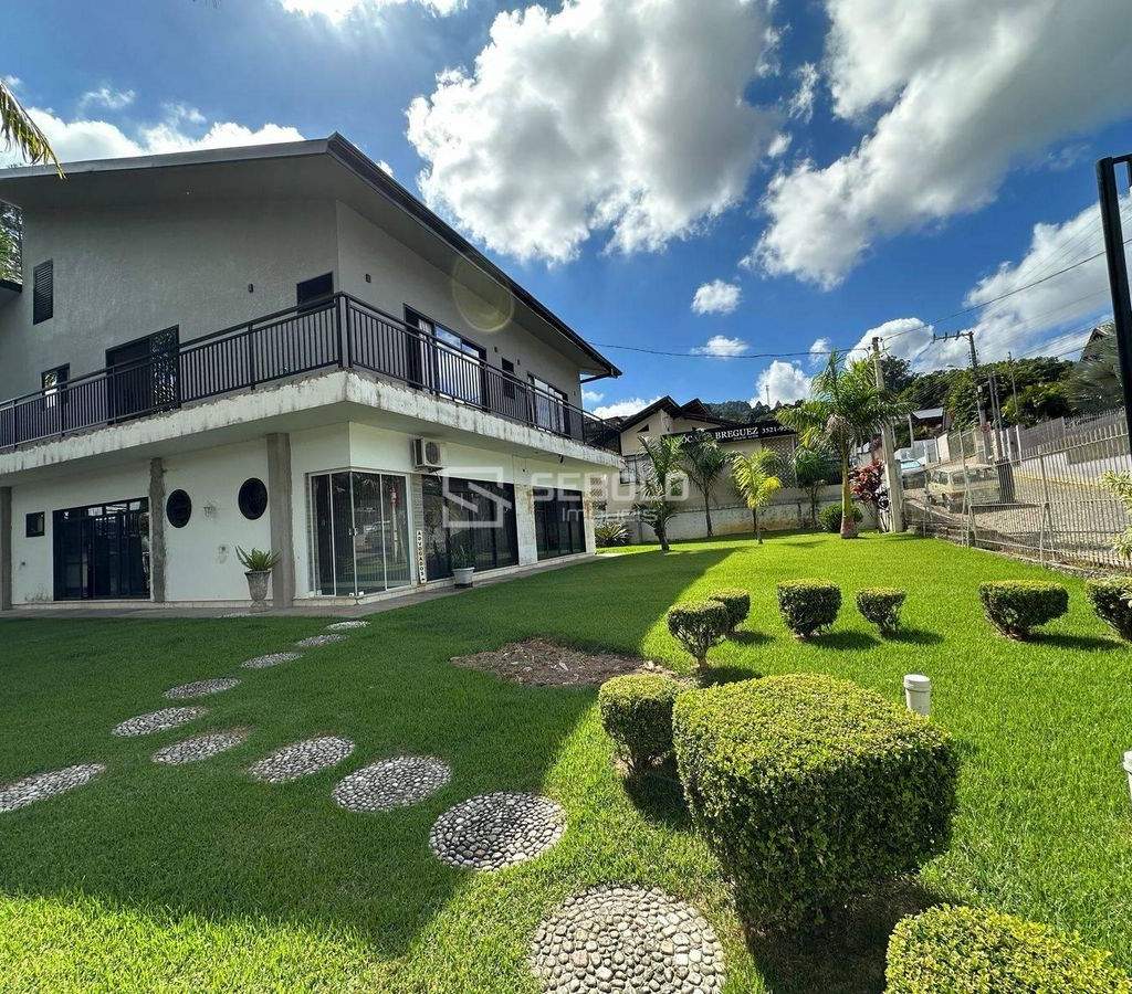 Casa de Alto Padrão no Bairro Laranjeiras - Rio do Sul - 2