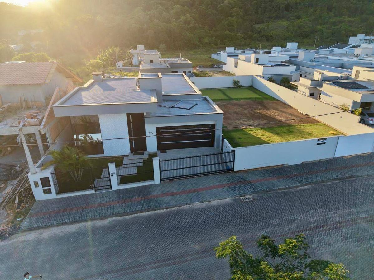 CASA - LOTEAMENTO CIDADE VERDE - CENTRO - ITUPORANGA - SC